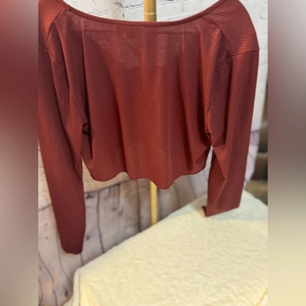 ALL THE WAYS REVOLVE CROP TOP LONG SLEEVE SIZE LARGE NWT CARDIGAN - Picture 5 of 10